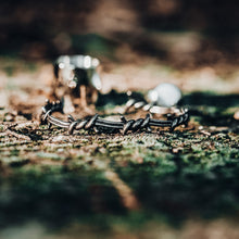 Cargar imagen en el visor de la galería, Pulsera de púas
