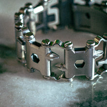 Cargar imagen en el visor de la galería, Multitool bracelet
